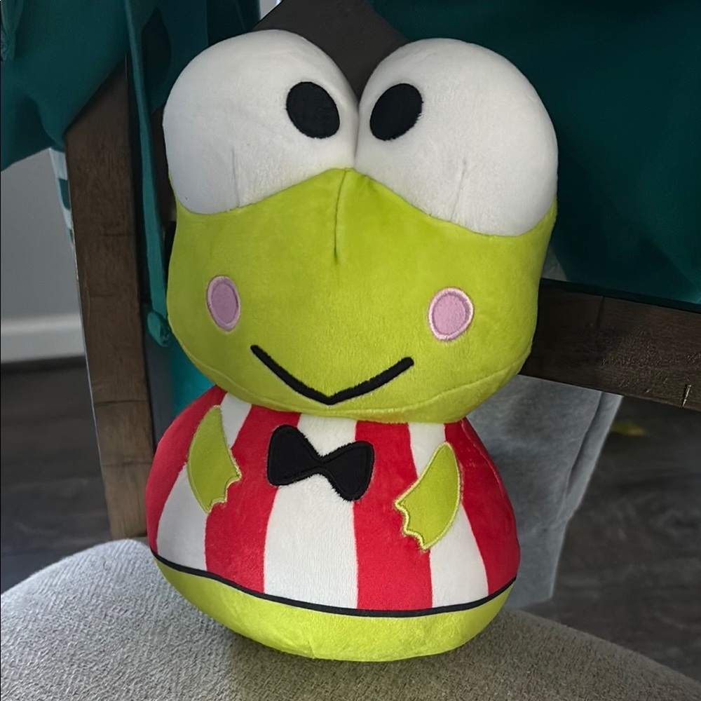 Hello Kitty Big Ribbit Plush
